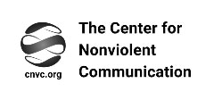 Noelia Jimenez en una charla sobre Comunicación No Violenta.